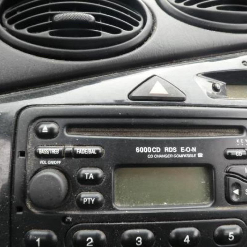 Porte arriere gauche FORD FOCUS 1 Photo n°12