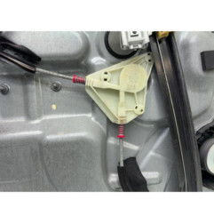 Leve vitre electrique avant droit VOLKSWAGEN POLO 4