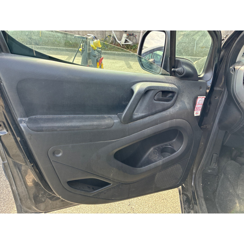 Custode arriere droit CITROEN BERLINGO 2 Photo n°18