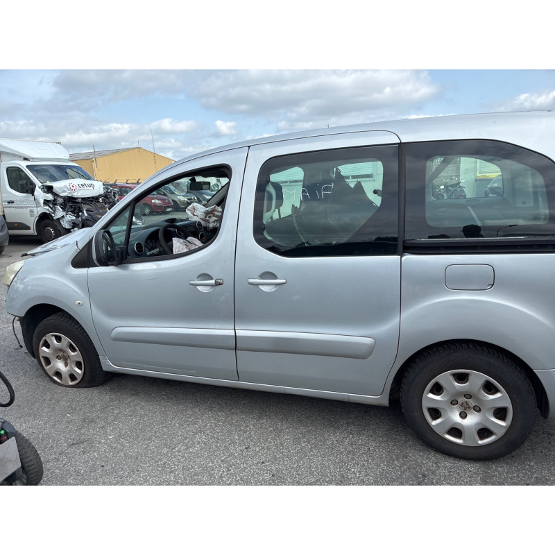 Custode avant gauche (porte) PEUGEOT PARTNER 2 Photo n°14