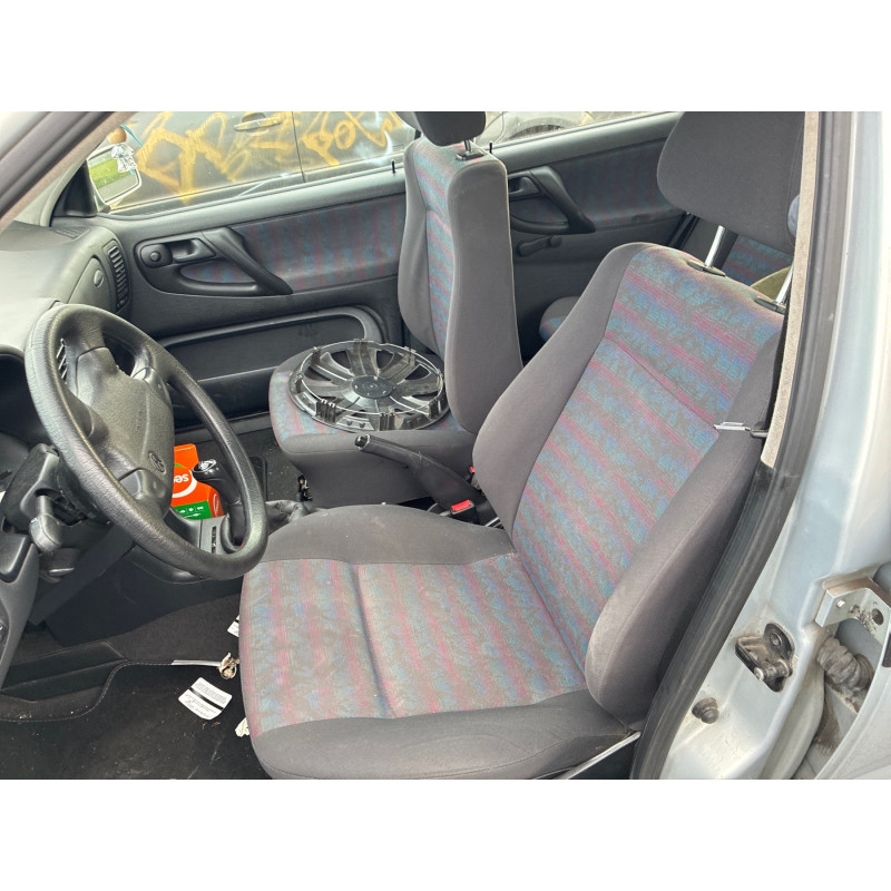 Leve vitre electrique avant droit VOLKSWAGEN POLO 3 Photo n°16