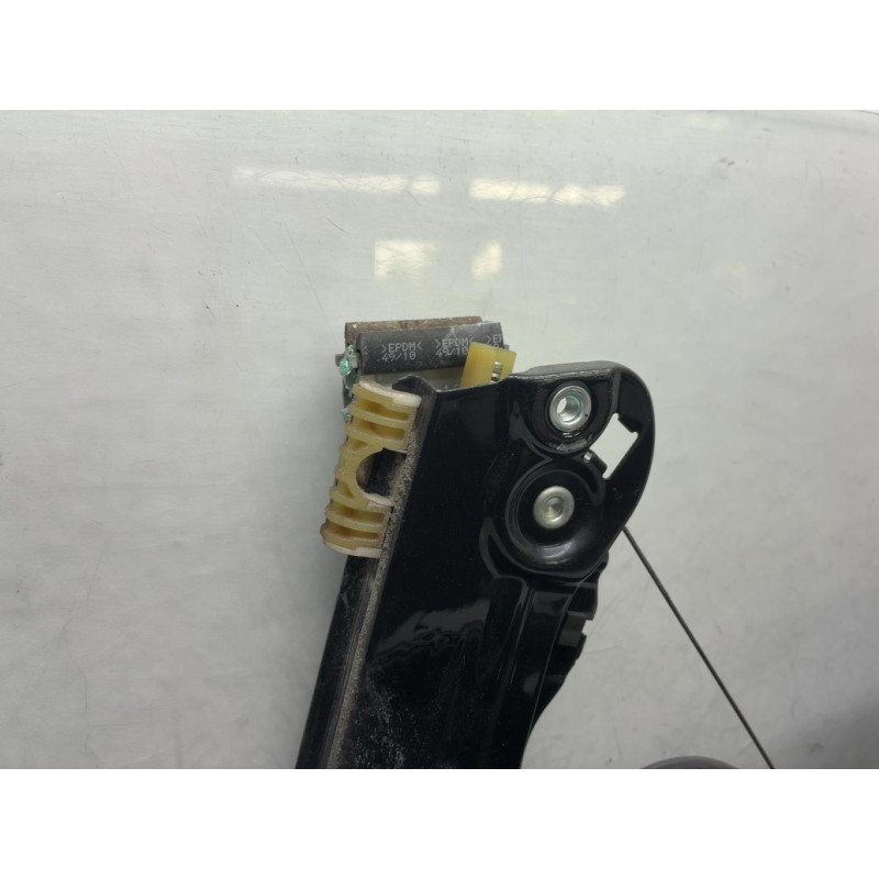 Leve vitre electrique avant droit VOLKSWAGEN GOLF 6 Photo n°3