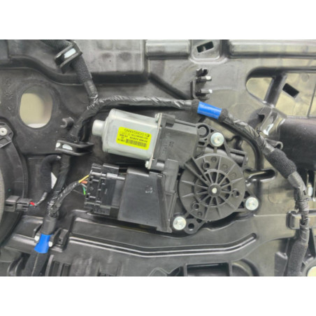 Leve vitre electrique avant droit KIA CEE-D 2