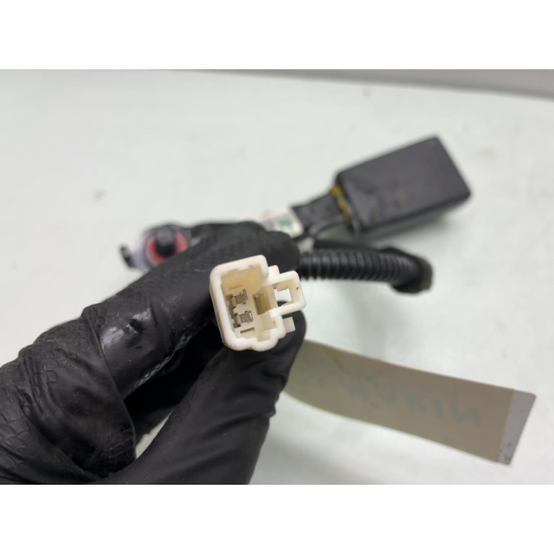 Attache ceinture avant droit KIA CEE-D 2 Photo n°4