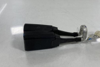 Attache ceinture arriere droit OPEL CORSA C