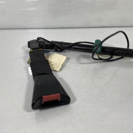 Pretensionneur de ceinture avant droit OPEL CORSA C