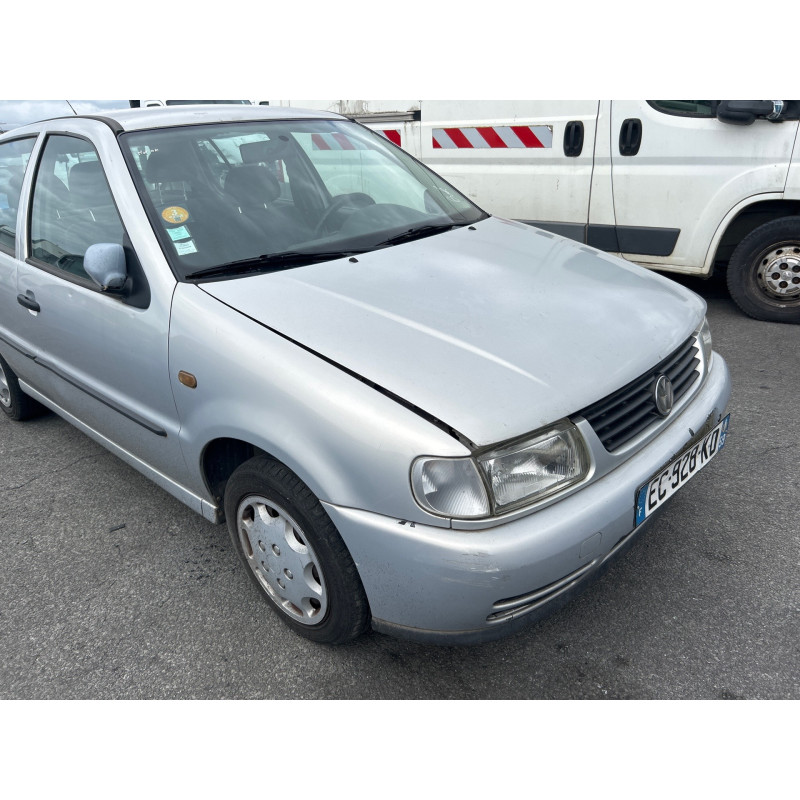 Vitre avant gauche VOLKSWAGEN POLO 3 Photo n°12