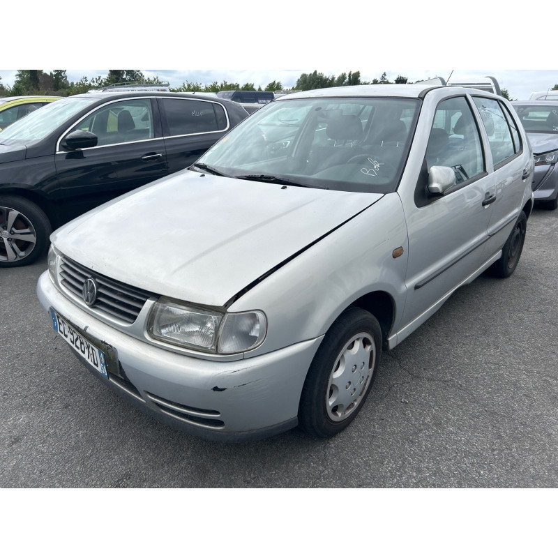 Vitre avant gauche VOLKSWAGEN POLO 3 Photo n°14