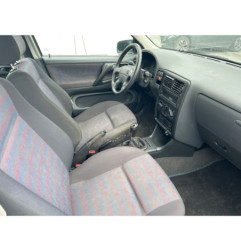 Vitre avant droit VOLKSWAGEN POLO 3