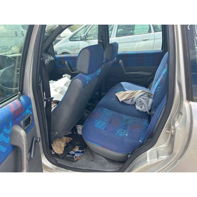 Vitre avant droit FIAT PUNTO 1 Photo n°19