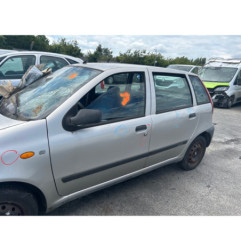 Vitre avant droit FIAT PUNTO 1