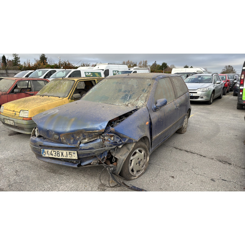 Vitre avant droit FIAT PUNTO 1 Photo n°5