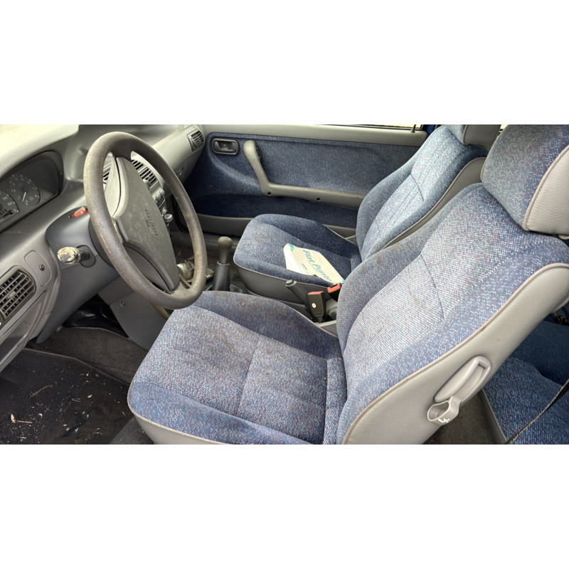 Vitre avant droit FIAT PUNTO 1 Photo n°15