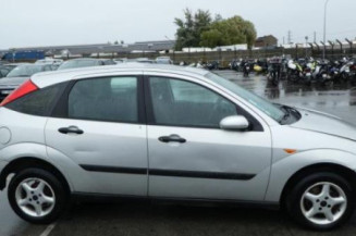 Etrier avant droit (freinage) FORD FOCUS 1