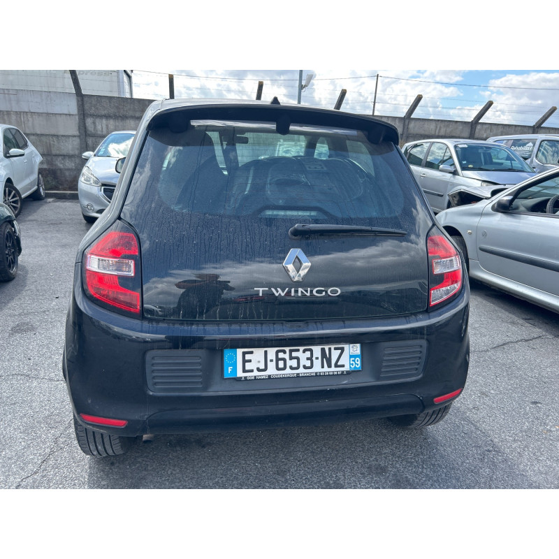 Vitre avant gauche RENAULT TWINGO 3 Photo n°7