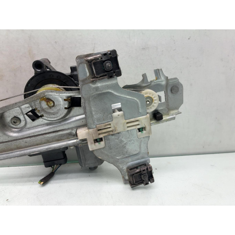 Leve vitre electrique arriere gauche PEUGEOT 2008 1 Photo n°2