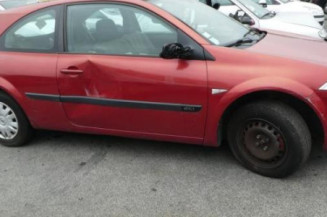 Pretensionneur de ceinture avant droit RENAULT MEGANE 2