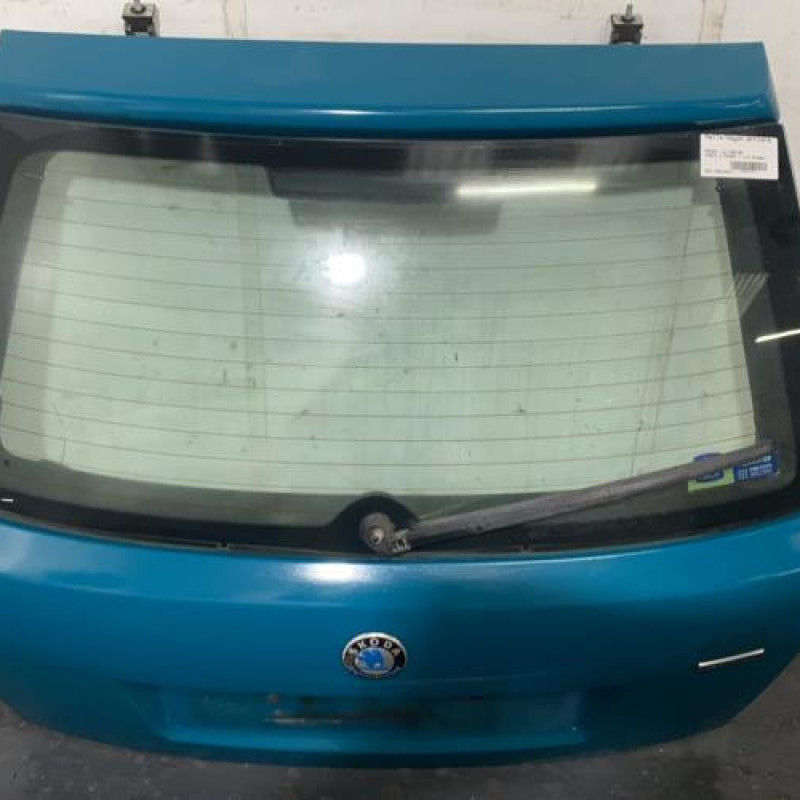 Malle/Hayon arriere SKODA FABIA 1 Photo n°1