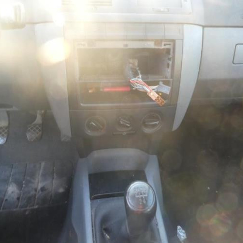 Malle/Hayon arriere SKODA FABIA 1 Photo n°10