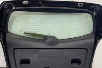 Malle/Hayon arriere TOYOTA COROLLA VERSO 2