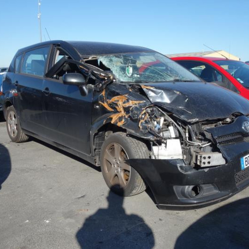 Malle/Hayon arriere TOYOTA COROLLA VERSO 2 Photo n°5