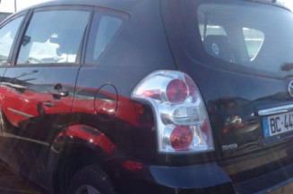 Malle/Hayon arriere TOYOTA COROLLA VERSO 2