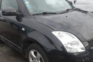 Charniere de capot SUZUKI SWIFT 3