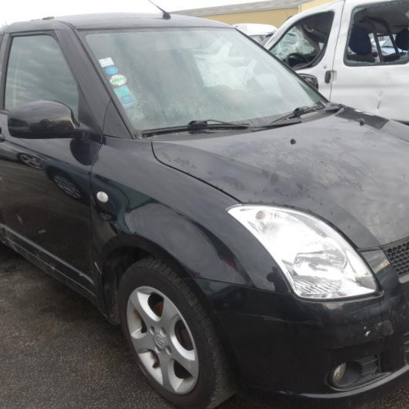 Charniere de capot SUZUKI SWIFT 3 Photo n°3