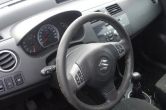 Charniere de capot SUZUKI SWIFT 3