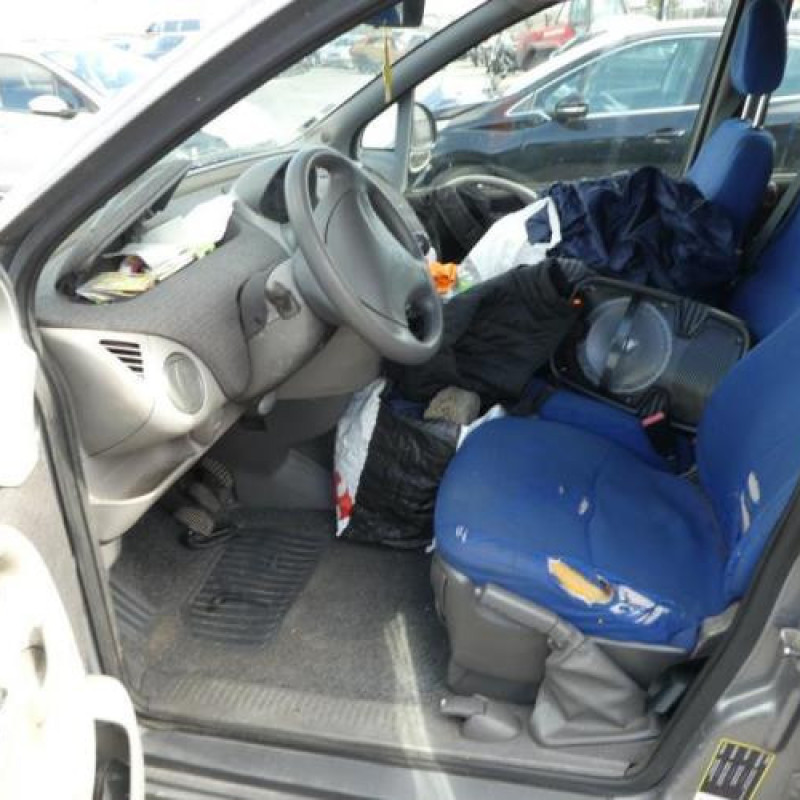 Pare choc arriere FIAT MULTIPLA Photo n°13