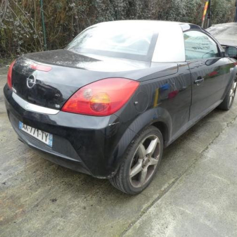 Malle/Hayon arriere OPEL TIGRA 2 Photo n°6