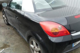 Malle/Hayon arriere OPEL TIGRA 2