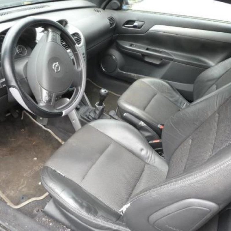 Malle/Hayon arriere OPEL TIGRA 2 Photo n°8
