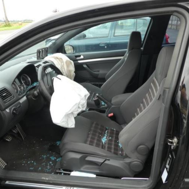 Bloc ABS (freins anti-blocage) VOLKSWAGEN GOLF 5 Photo n°8