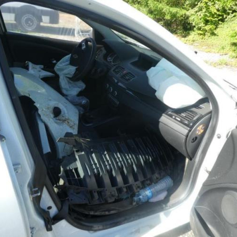 Serrure arriere droit RENAULT MEGANE 3 Photo n°7