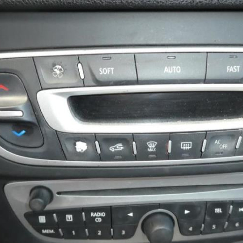 Leve vitre electrique avant droit RENAULT MEGANE 3 Photo n°9