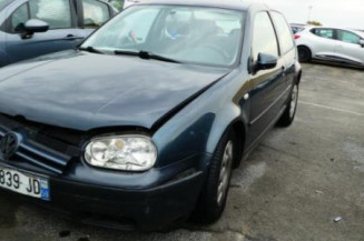 Serrure avant droit VOLKSWAGEN GOLF 4