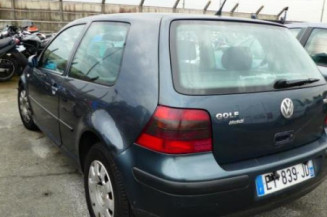 Serrure avant droit VOLKSWAGEN GOLF 4