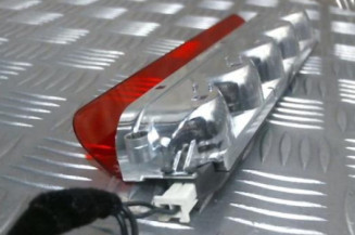 Feu arriere stop central FORD KA 2