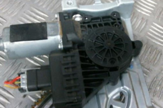 Leve vitre electrique avant droit OPEL ZAFIRA B