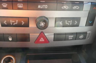 Charniere de capot PEUGEOT 407
