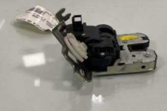 Serrure de coffre SKODA SUPERB 2