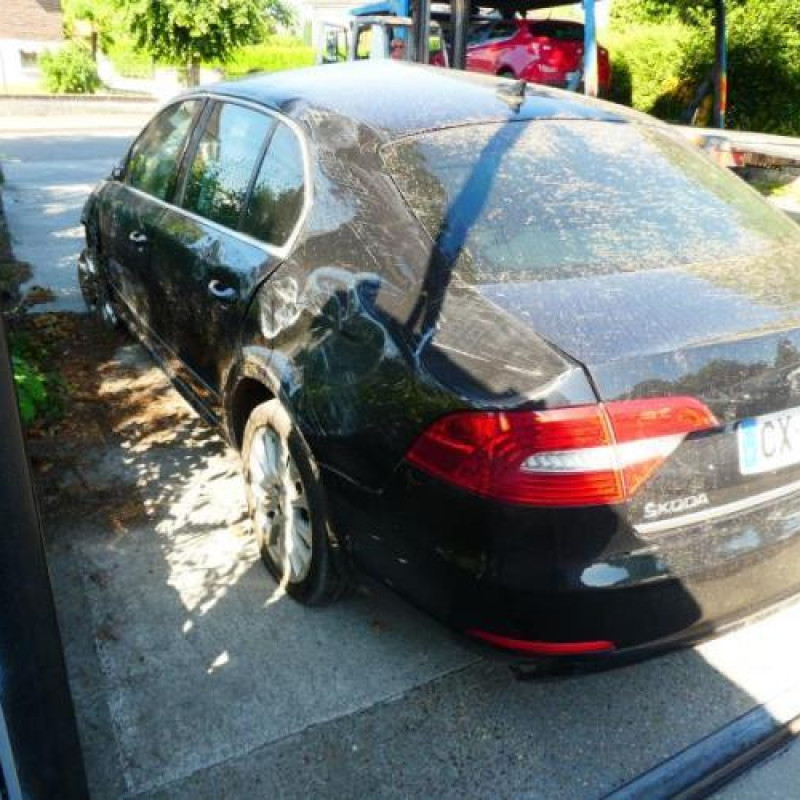 Serrure de coffre SKODA SUPERB 2 Photo n°10