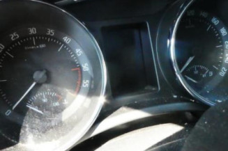 Serrure de coffre SKODA SUPERB 2