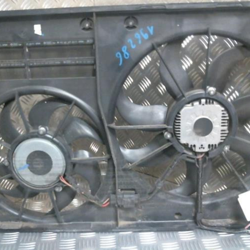 Moto ventilateur radiateur SKODA SUPERB 2 Photo n°2