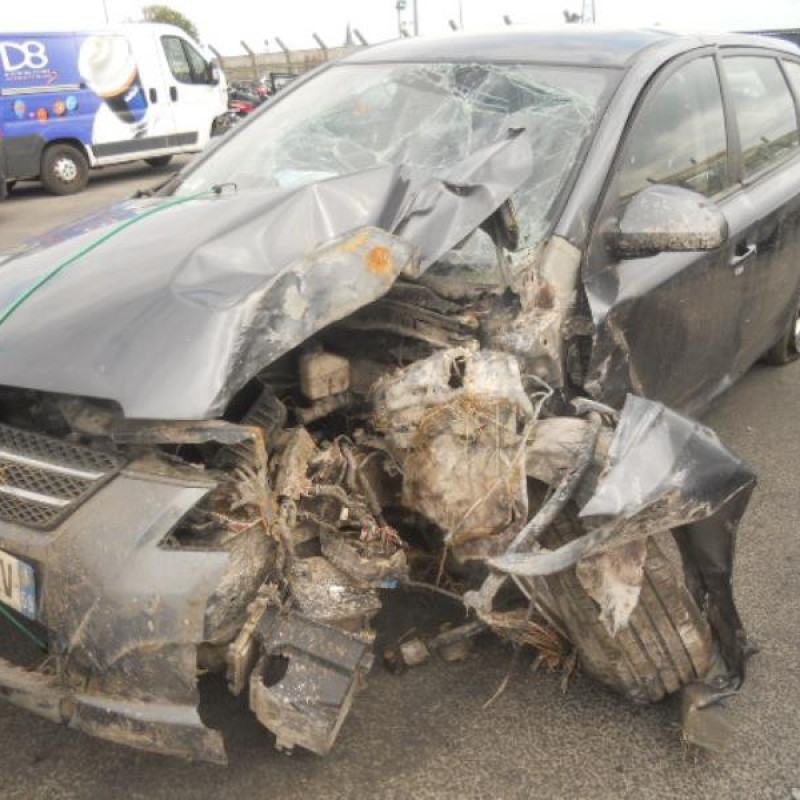 Malle/Hayon arriere KIA CEE-D 1 Photo n°3
