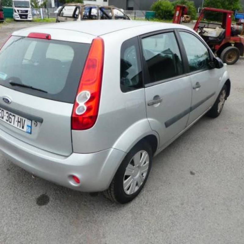 Alternateur FORD FIESTA 5 Photo n°5