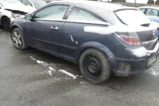Malle/Hayon arriere OPEL ASTRA H