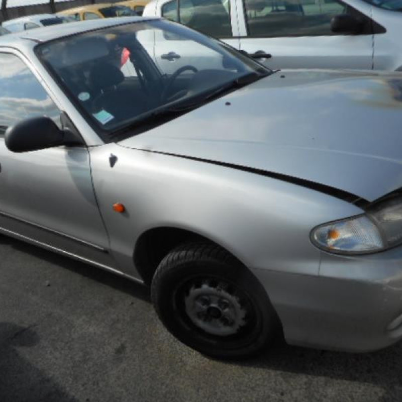 Feu arriere principal droit (feux) HYUNDAI PONY 3 Photo n°4