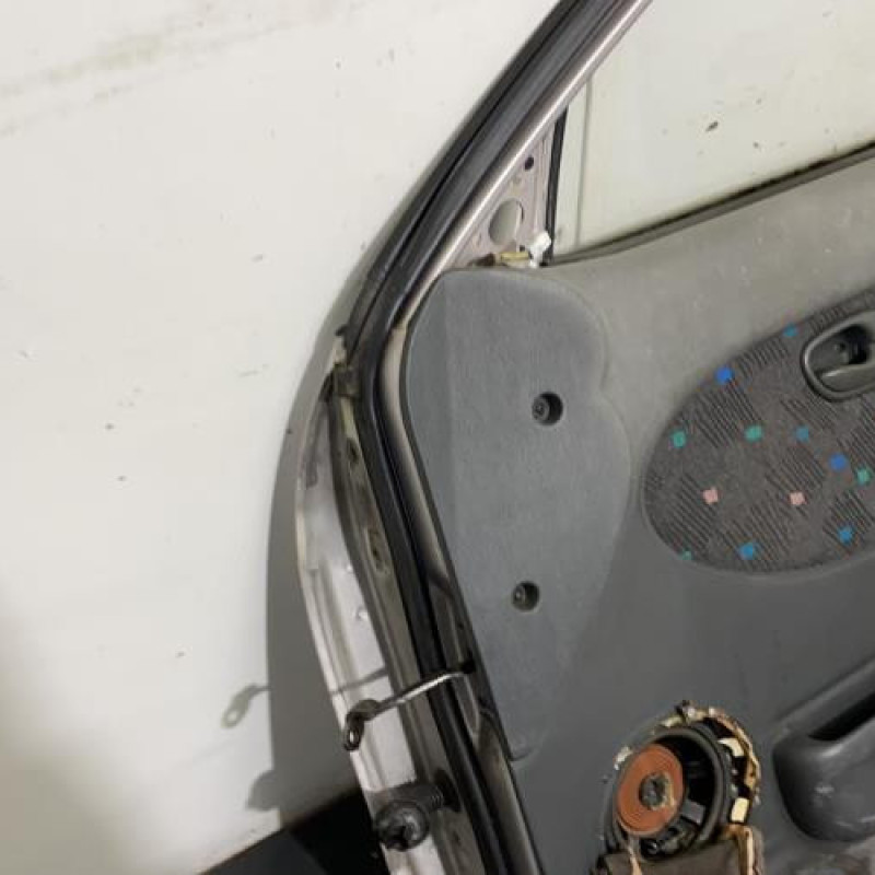 Porte avant droit HYUNDAI PONY 3 Photo n°4